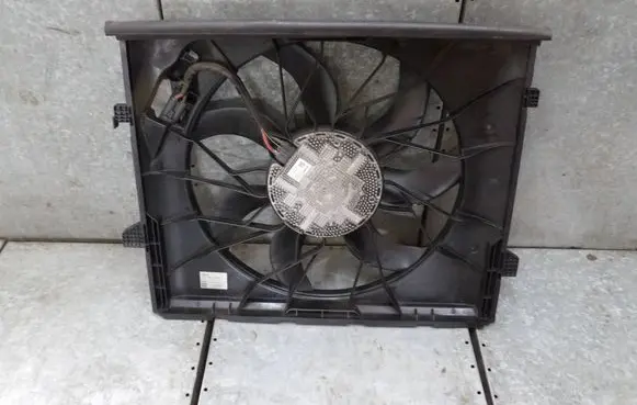 Jeep Grand Cherokee Electric radiator cooling fan 