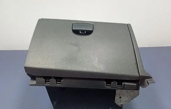 Hyundai i20 (PB PBT) Glove box 845211J000