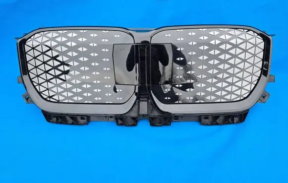 BMW X1 U11 Radiator trim 5A112F8 5A7D665
