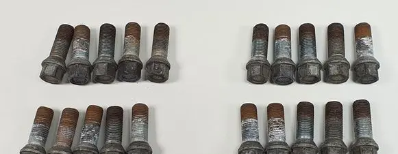 Volvo XC70 Nuts/bolts 