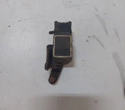BMW 5 E39 Front height sensor lever 6784697