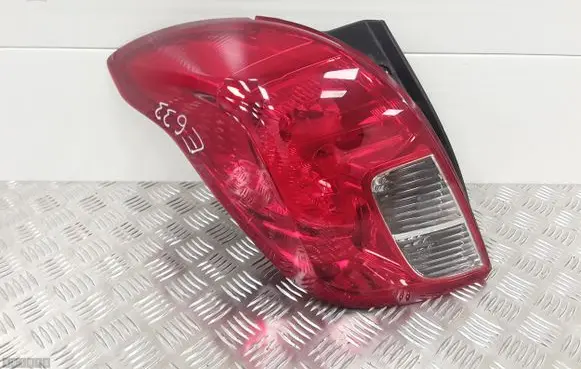 Opel Mokka X Rear/tail lights 42528021