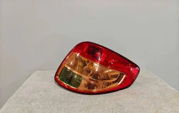 Suzuki SX4 Rear/tail lights 22016684