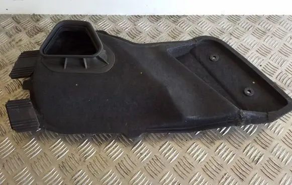 Audi A8 S8 D5 Air intake duct part 4M0129610C