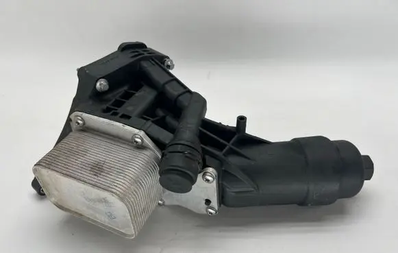 BMW 1 F20 F21 Oil filter mounting bracket 8596283 11428596283 11428585624