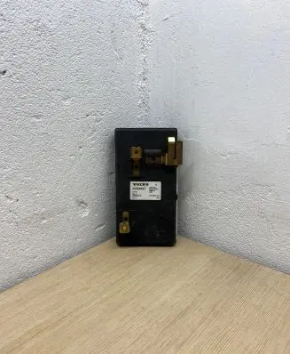 Volvo S40, V40 Comfort/convenience module 30896697 3817900210 SW30896751