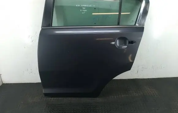 KIA Sportage Rear door 