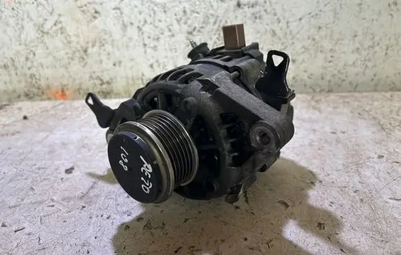 Peugeot 108 Generator/alternator 270600Q180 TG1042109810