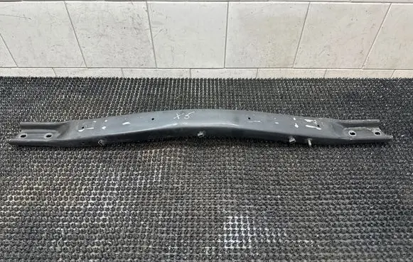 Radiator support slam panel bracket