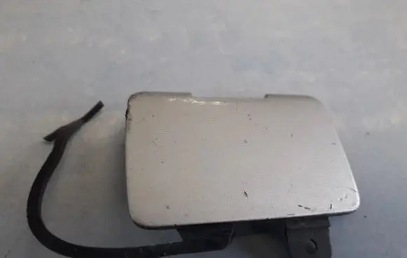 Volvo S60 Front tow hook cap/cover 09178384