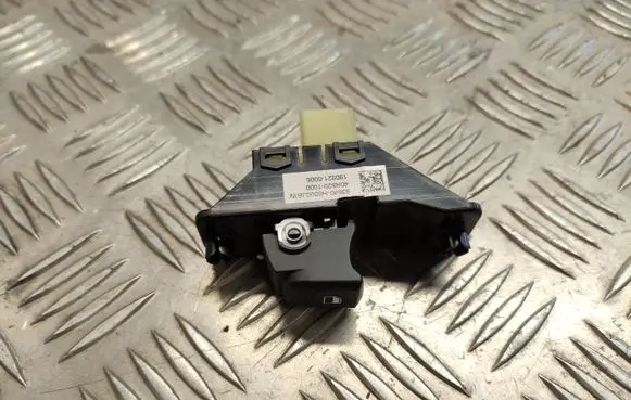 KIA Rio Electric window control switch 93580H8000