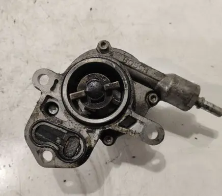 Peugeot 406 Vacuum pump D143