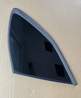 Subaru Outback (BS) Rear side window