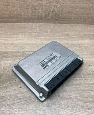 Audi A4 S4 B5 8D Engine control unit/module ECU 8D0907401F 0281001945