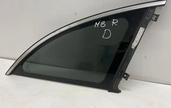 Mercedes-Benz R W251 Rear side window A2516700650