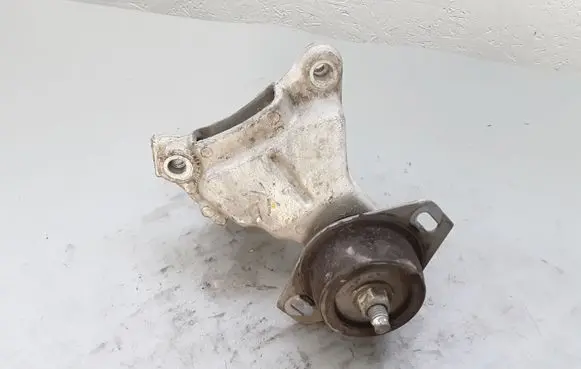Citroen C5 Engine mount bracket 9650710880