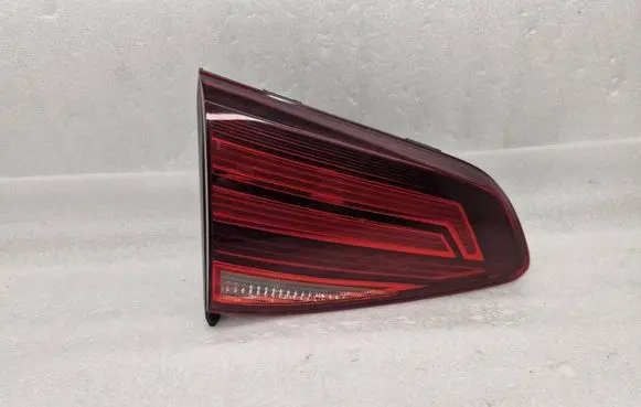 Volkswagen Golf VII Tailgate rear/tail lights 5G0945093AG L90124374