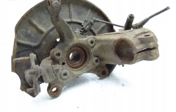 Volkswagen Scirocco Front wheel hub spindle knuckle