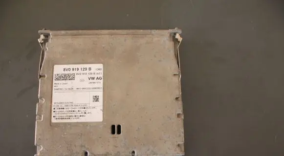 Volkswagen Touran III Other control units/modules 8V0919129B