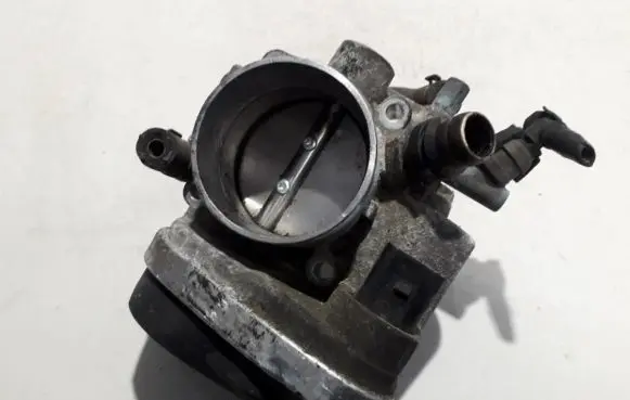 Opel Vectra C Throttle valve 55562380 a2c53192017