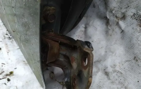 Mazda MX-3 Front door upper hinge