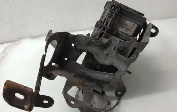 Volkswagen PASSAT B5 ABS Pump 8E0614111P 265220438 0273004133
