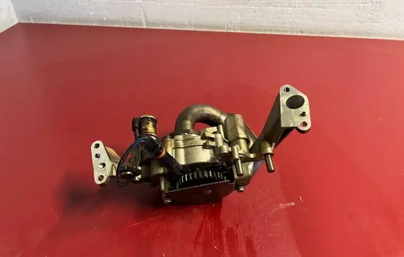 Chrysler Town u0026 Country V Oil pump 0961391234