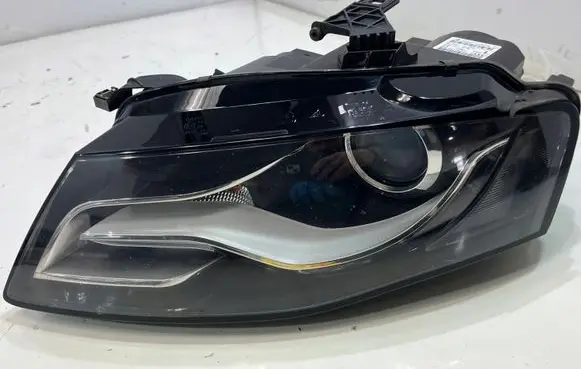 Audi A4 S4 B8 8K Headlight/headlamp