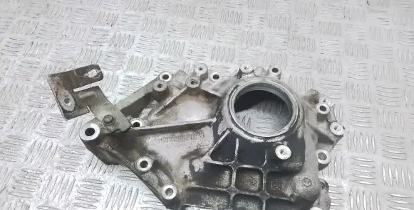 Nissan Navara D40 Timing chain cover 8200882029