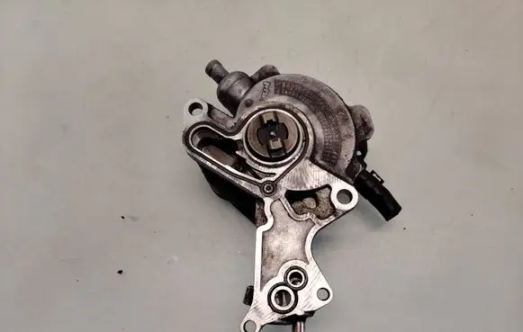 Volkswagen Sharan Vacuum pump 038145208