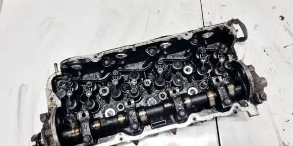 Mazda 6 Engine head 