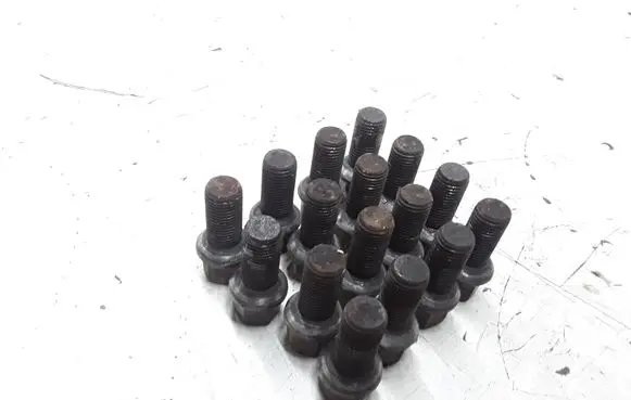 Audi A4 S4 B6 8E 8H Nuts/bolts 