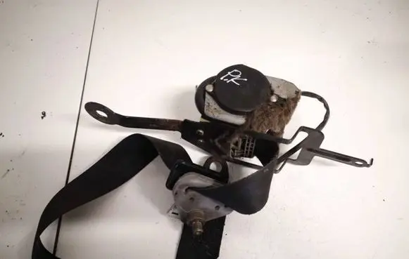 Nissan Primera Front seatbelt 86885av710