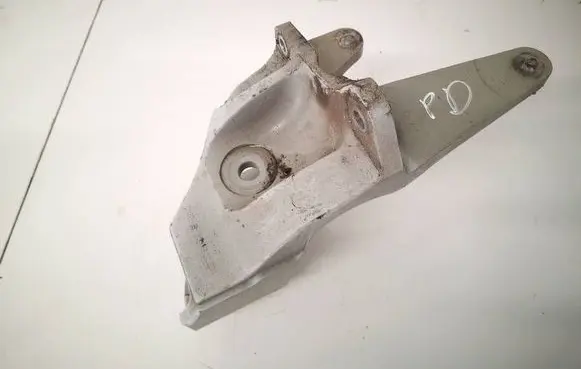 Tesla Model S Engine mounting bracket 107775100E