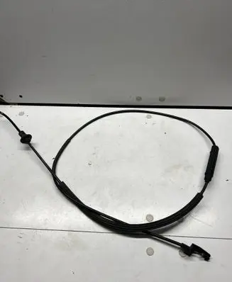 Audi A3 S3 A3 Sportback 8P Engine bonnet/hood lock release cable 8P0823535C