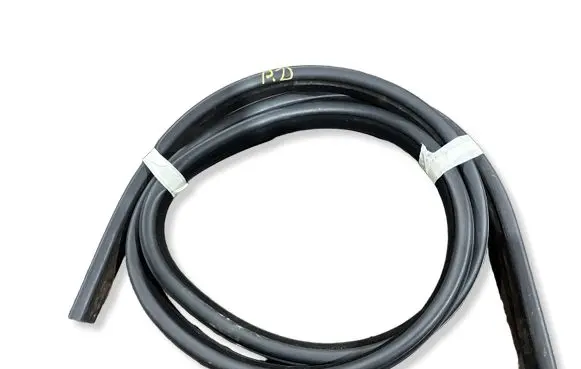 Land Rover Range Rover L405 Front door rubber seal 