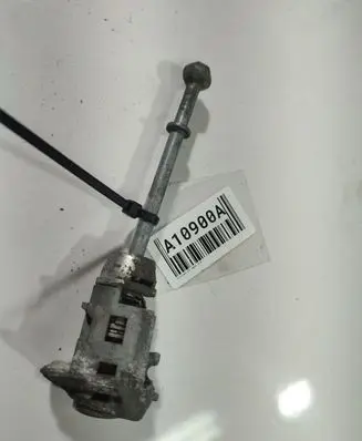 Citroen C5 Front door lock (next to the handle) 