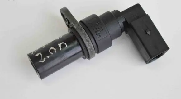BMW 3 F30 F35 F31 Crankshaft position sensor 25916010 2247926