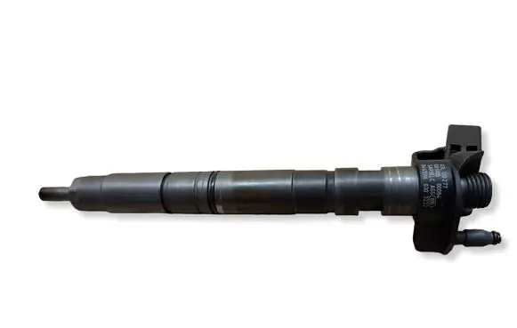 Volkswagen PASSAT B6 Fuel injector 03L130277 04451160303232 0445116030