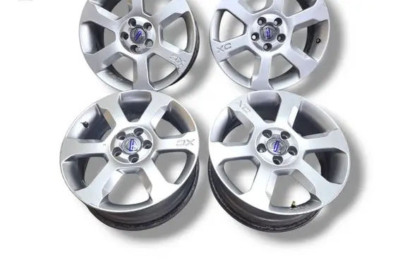 Volvo XC70 R17 alloy rim 30714025