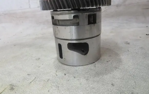 Maybach 57/62 Oil pump 6511811801