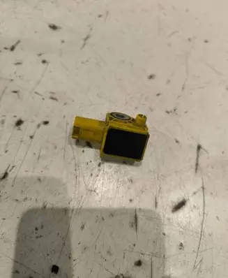Mercedes-Benz E W212 Airbag deployment crash/impact sensor A2128210351 5WK44108