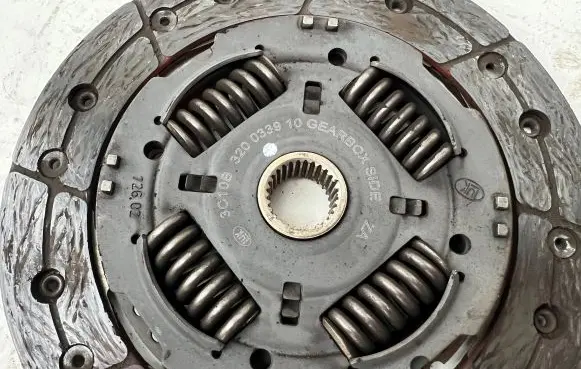 Skoda Fabia Mk1 (6Y) Clutch set kit 320033910ZA 120030610ZA