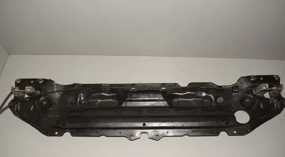 BMW 5 E60 E61 Top upper radiator support slam panel