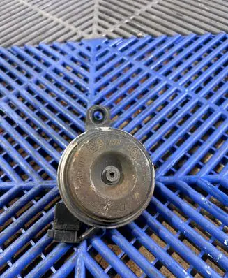 Toyota Auris E180 Horn signal 000026