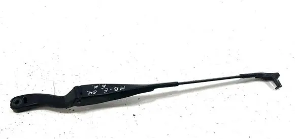 Mercedes-Benz E W211 Front wiper blade arm A2118200344
