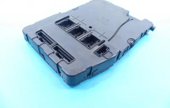 Renault Megane II Central body control module 8200351182 IMPRK1116373