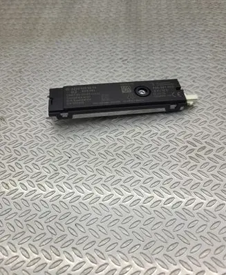 Mercedes-Benz V Class W447 Aerial antenna amplifier A2229055804