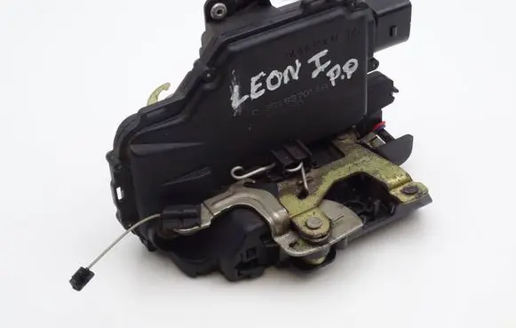 Seat Leon (1M) Front door lock 3B1837016A