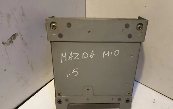 Mazda 323 F Engine control unit/module Z5B518881C E2T86886M3
